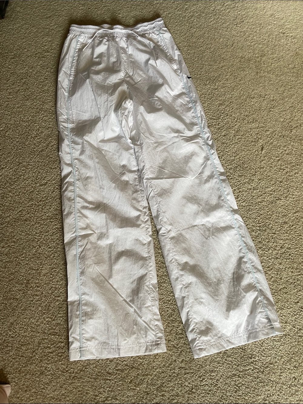 Nike Women's XS White Woven Wide Leg Track Pants Light Blue Piping EUC